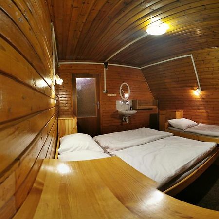 Chata Pod Majovou Muldou Деменівська Долина Екстер'єр фото