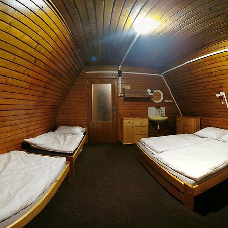 Chata Pod Majovou Muldou Деменівська Долина Екстер'єр фото