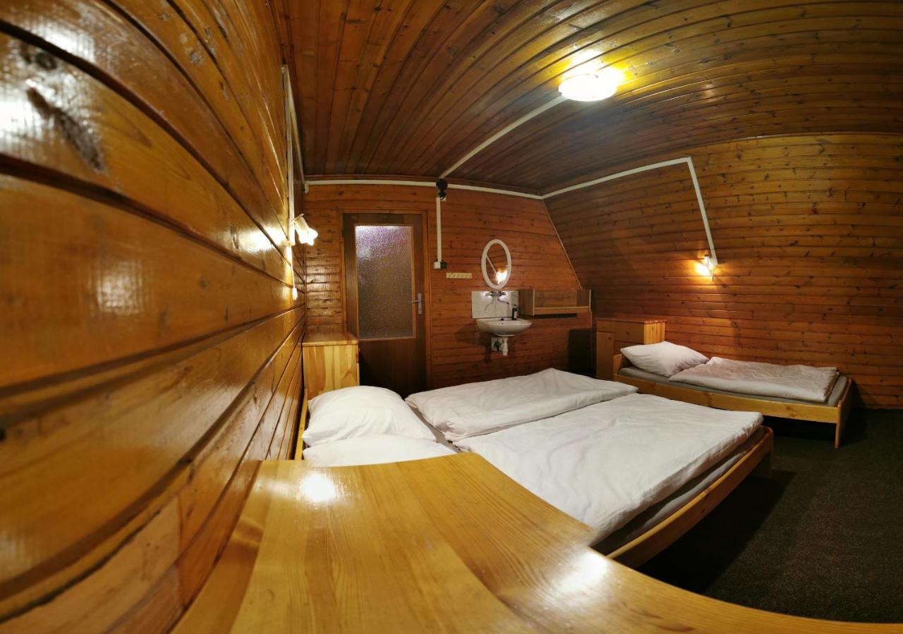 Chata Pod Majovou Muldou Деменівська Долина Екстер'єр фото